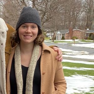 Meet your Posher, Carrie